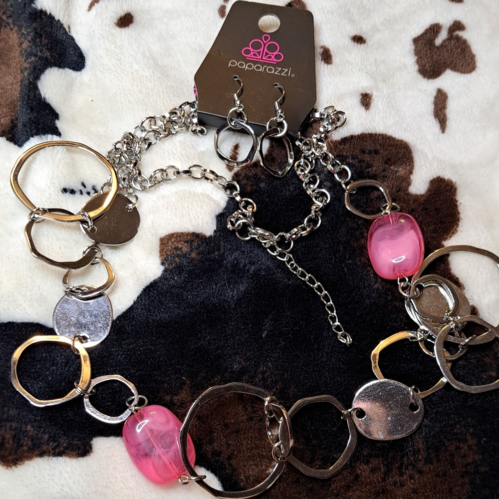 Paparazzi Silver and Pink Necklace
